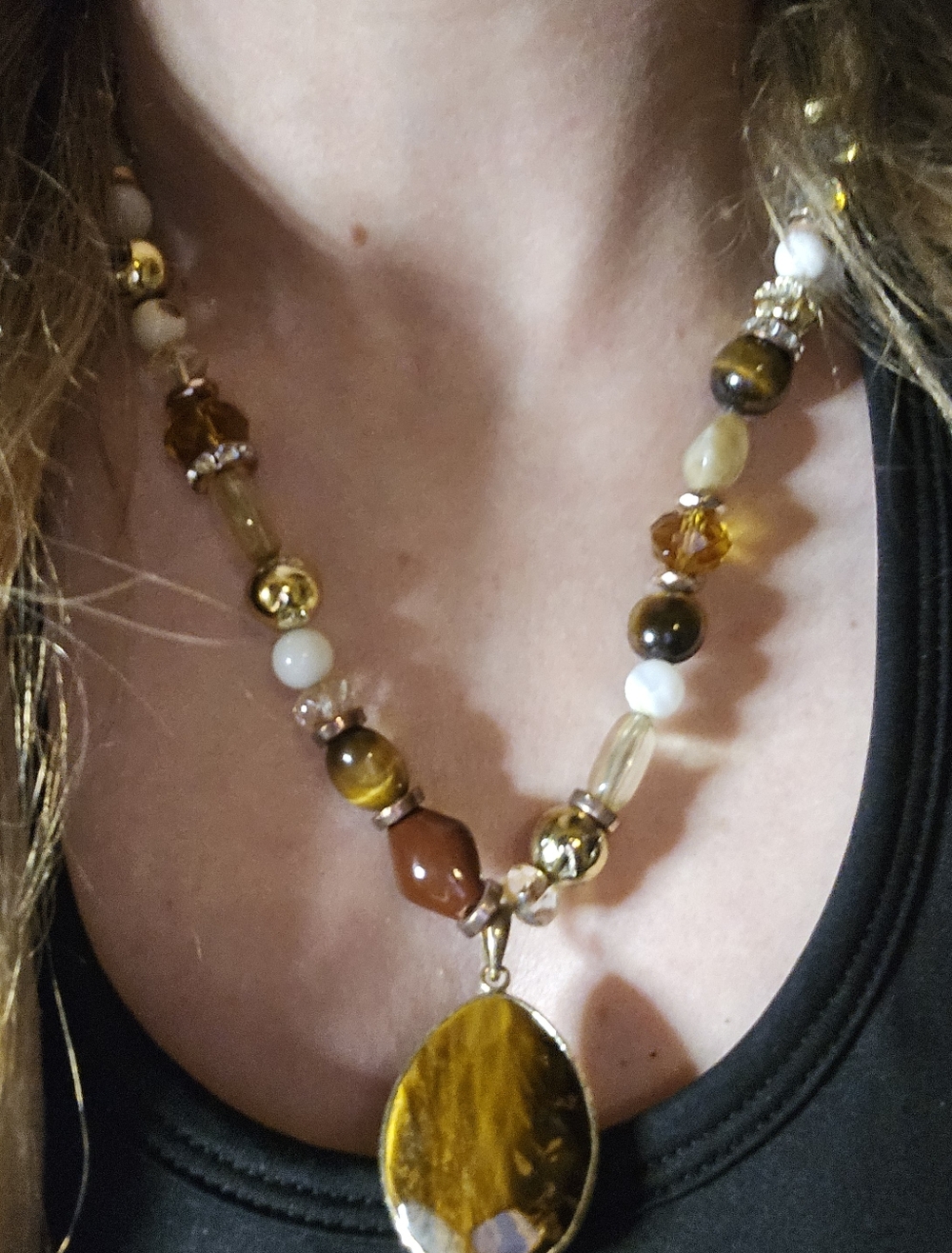 Elegant Beaded Tigers Eye Necklace with Pendant